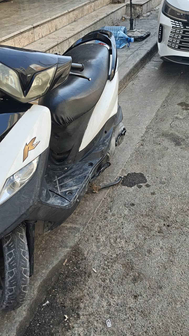 السلام عليكم دراجه ثعلب للبيع الدراجه صارله شهرين من نازله من الرمبه كلهه بلاديه المكينه خرسه ممفتوحه الكابريتر ايضا بلادي السعر للتفاصيل اكثر خاص السعر 875 العنوان العطيفيه قرب البيروتي للتواصل ***********
