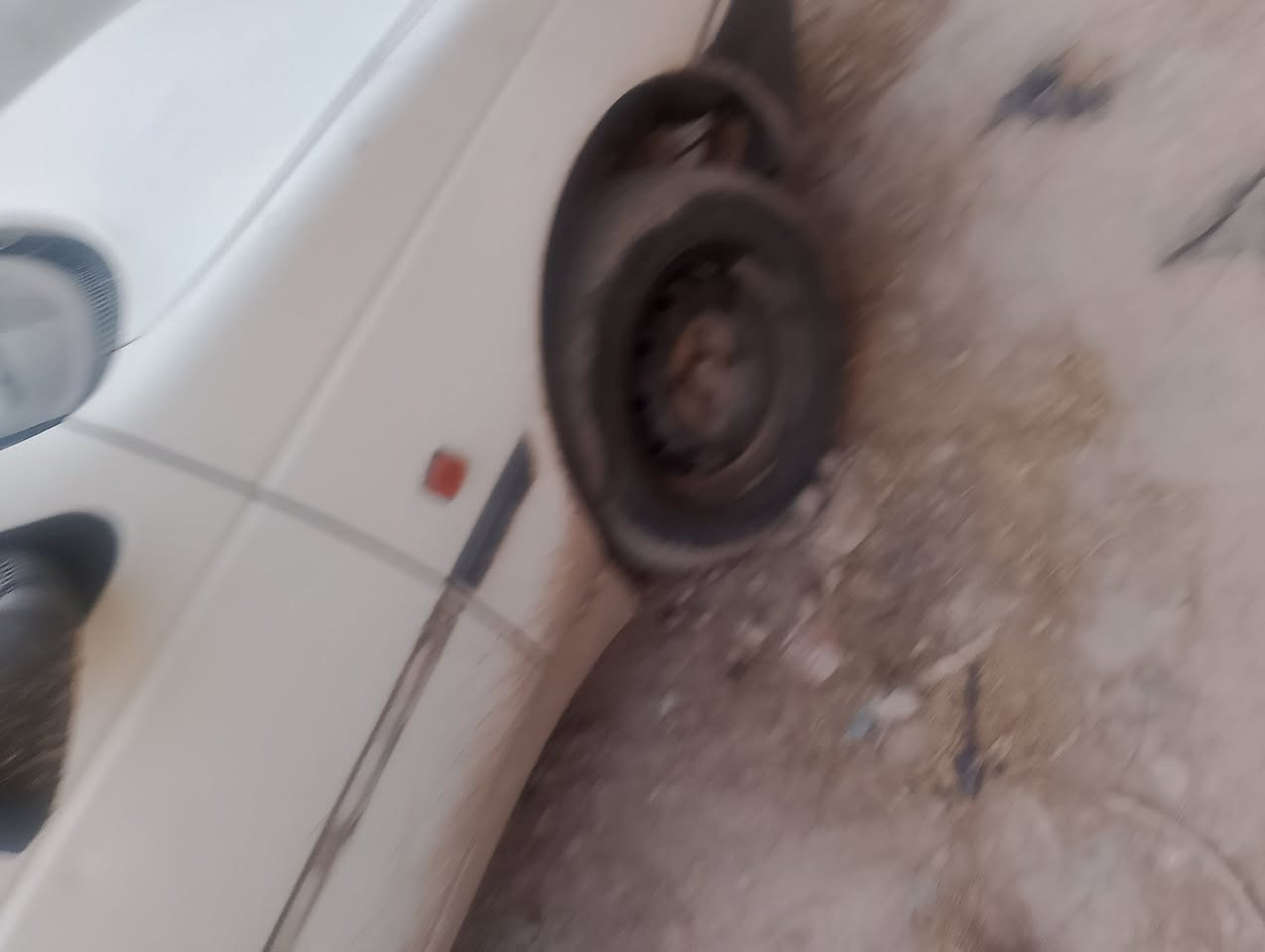 للبيع بيجو روئ رقم بغداد سياره مبدل صدر صار اسبوع وتايرات هم صار اسبوع سياره بيها نقوصات بسيطه سياره متروكه شويه لا مغسوله ولا شي مكان بغداد جسر ديالئ سعر 25 وبيها مجال سياره ما بيها ضربه رقم ***********

