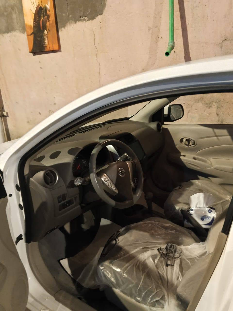 السلام عليكم نيسان سني مديل ٢٠٢٤ العطر الجديد ماشيه ٣٤  ألف حقيقي سيارة ما متعوبه وما مشتغله تكسي بيه بارد جوه الاسطاب الخلفي كد شبر فقط والباقي كفاله رقم اربيل  انا مكلف بنشر 
للتواصل هذا راعيه 
***********
