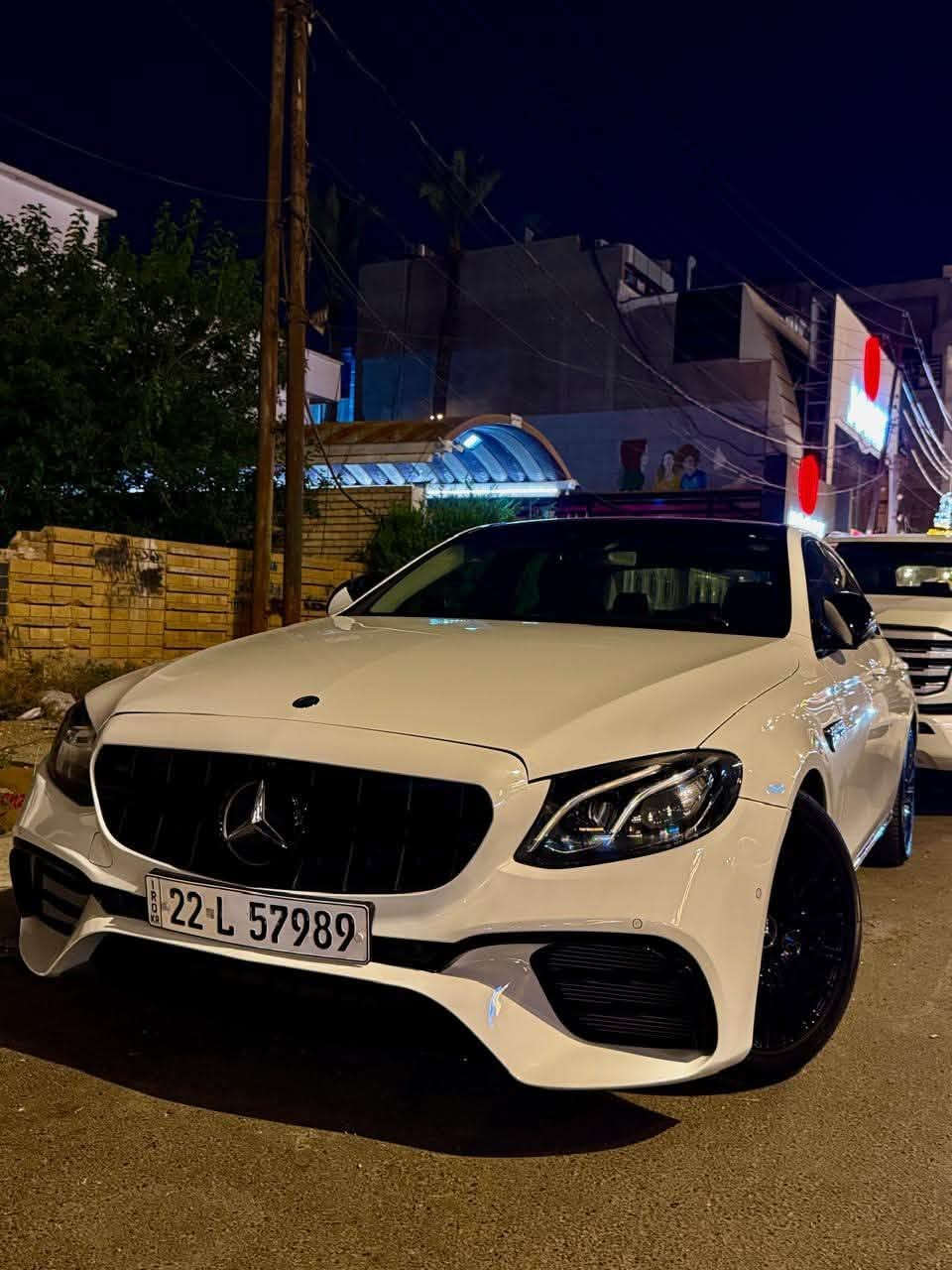 مارسيدس E200 w213 2016 Amg kit للمراوس ب BMW بشي اعلى وفرق
وارد الماني ضمان دولي سيارة
داخله كلير قطعتين بدون حادث 
وصار بيها صبغ قطعتين بدون دواخل بدون ايرباكات 
جاهزة بدون نواقص 

عنواني : بغداد 
تواصل : ***********
