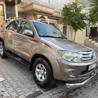 توێتا فۆرچنەر مۆدێل ٢٠٠٩ دەبڵ ئەکسل مواسەفات srs ناو زەرد فۆڕمیکا  شاش...