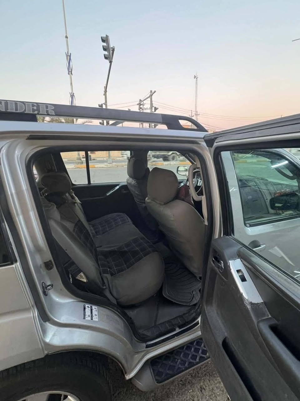 نيسان بافندر • ٢٠٠٨ • رقم بغداد
