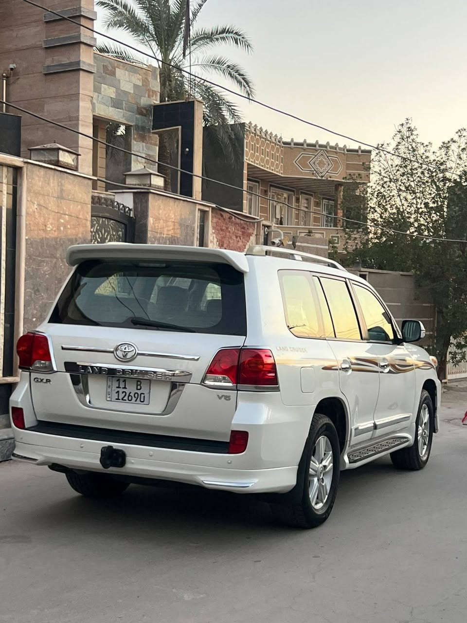 لاندكروز ٢٠١٣ فول مواصفات بريم رقم بغداد انكليزي بسمي السياره كفاله من الصبغ والتبديل  حتى الدعاميات كفاله بيها فقط بارد بلجاملغ الأمامي والسونار مرفق ماشيه ١٥٨ الف السعر ٣١٣ للاستفسار ***********
