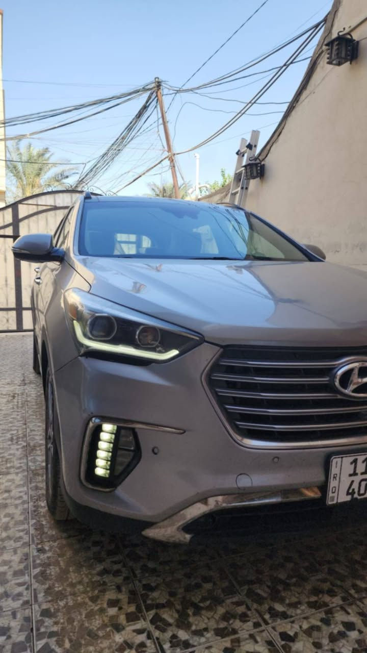 سلام عليكم 
سياره سنتافيا كراند فول فول vip اعله موصفات 
موديل ٢٠١٧ سياره امريكي حادثها جاملغ وبنيد فقط
نفسهن مصلحات كير مكينه شرط عا بلاد 
بيع او مراوس 
الاتصال***********
كورك ***********
السعر ١٦٢
