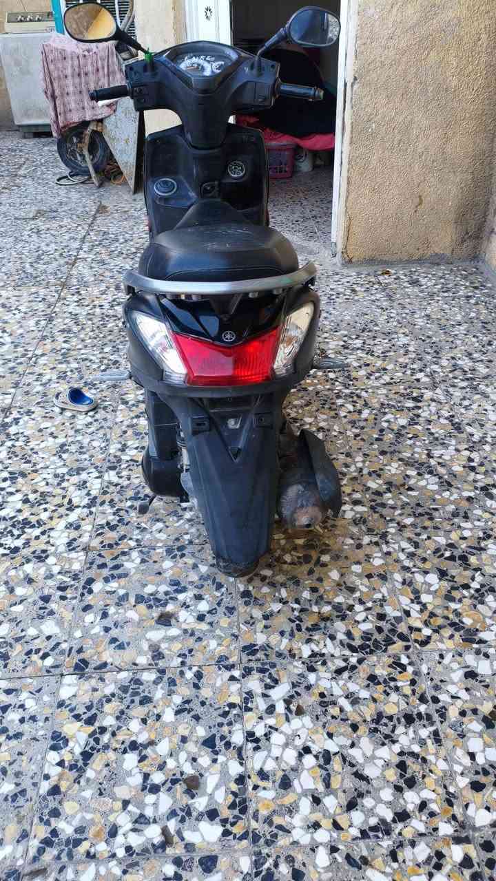 سلام عليكم دراجه اكزز Z. وارد كوري نوزل خطين طلاعات الدرجه جديده اوراق كامله السعر 950 وبيها مجال مكاني بغداد حي النصر شارع السياحي  
***********
