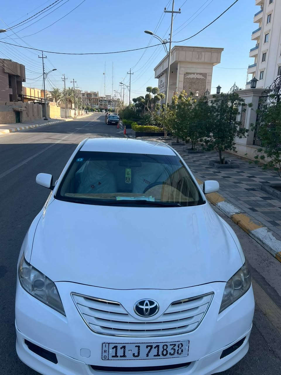 السلام عليكم 
كامري 2007  GL للبيع
وارد خليجي ماشية 187 
رقم بغداد أنكليزي بأسمي 
شاشة أندرويد حساسات خلفيه 
جرص إنذار 120 داخل صاج 
قطعتين تبريد 
السياره بيها قطع صبغ أبيع حزام بدون دواخل كفاله لغود وشواصي وتكم وقماره 
السعر94 وبيها مجال 
الرقم ***********
