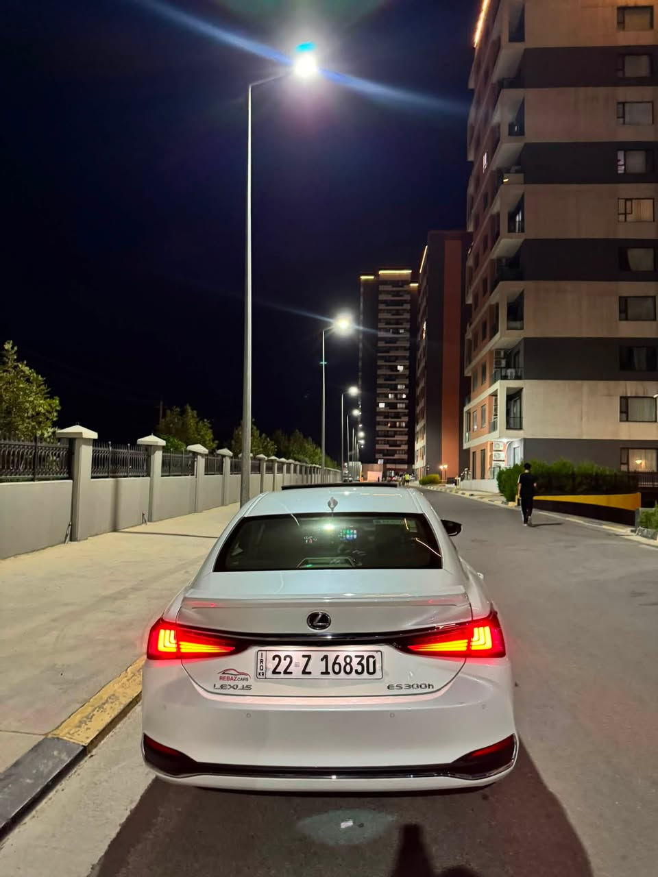 LEXUS ES300h 2024
ماشية ٢٠ الف ميلومتر 
شريكة ريباز زيرو اربيل 
دعامية الي دعامية كفالة 
٣٨٠ ورقة مجال بيها 
***********
