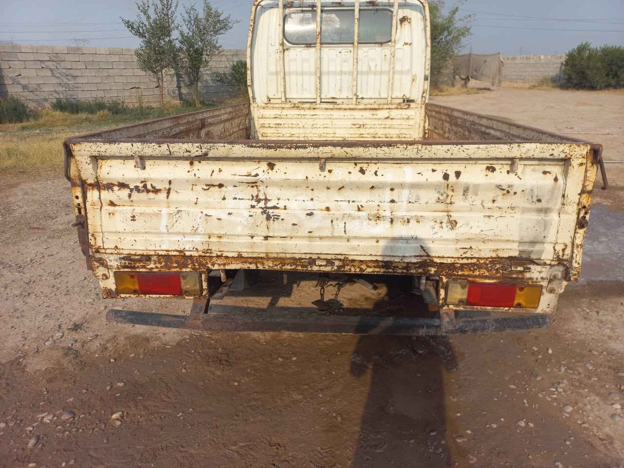 مكلف بل نشر. سلام عليكم سامسونج للبيع گير وصدر مكفول محرك بي تبخير تيرات جدد  باتري جديد  سياره حبل حبل موديل 2000.وترهم مراوس السعر 20 وبيها مجال. المكان سامراء. *********** 👉🏻رقم صاحب السياره.
