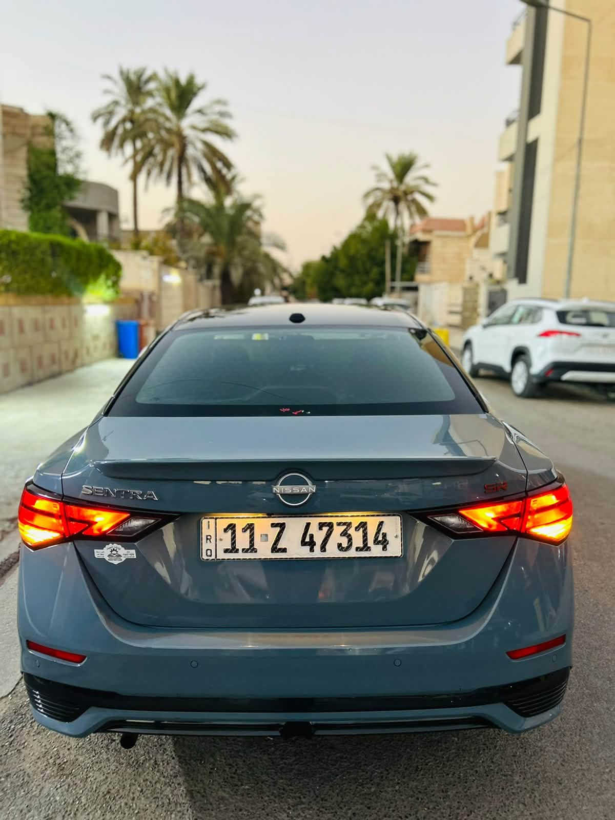 نيسان سنترا 2024 SR تو كلر
رقم بغداد - هزة جديدة - تحويل ثاني يوم 
ماشيه : 45 الف - محرك : 2.0
ابواب بصمة - تشغيل عن بعد
شاشة كبيرة - اوتو ستارت 
اوتو ستوب امامي خلفي
رادارات خلفي امامي جانبي ( نقاط عمياء )
تحديد مسار - كروس مثبت سرعة 
تحكمات ستيرن - تدفئه كشنات 
تبريد بيانو منفصل - لايت ليد امامي خلفي 
ويل رياضي 18 كروم اسود بلادي 

السيارة حادثها موضح بالصور بجم ع وضع الشركة
ثلاث قطع تبديل وصبغ - صفحة السائق بارد بين جاملغ والباب
ايرباك الدشبول والكشنات سليم - سياره على ايدنا تعمير درجة اولى يم علي سماكة وشغل نضيف ومرتب - ادامه يم الساچي بلكات جدد - صدر جديد - نقص بسيط جداً بيها - والرادار الامامي  يرادله برمجة - منظومة البانزين ع البلاد مملعوب بيها 

السعر : 132 قابل للتفاوض والشراي يأمر امر 
متعجبك تحصل اغاتها والاحسن منها ان شاء الله 
مكاني الكرادة - تواصل خاص ♥️
