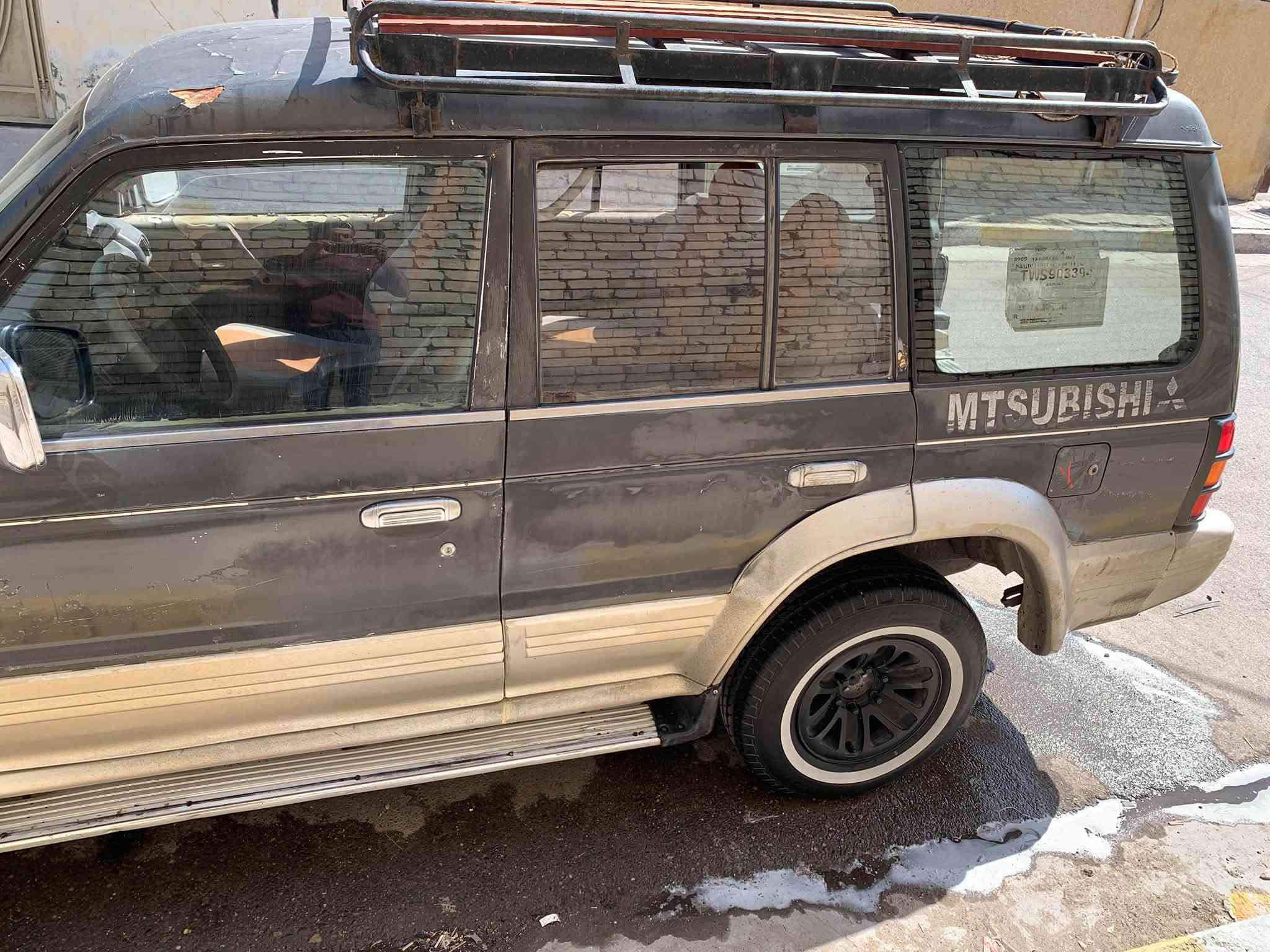 سلام عليكم باجيرو مديل 93سياره نضيفه خير من الله كشرهه بلادي مكينه ففتي 3000خير من الله كير نضيف تخم تاير دواخل نضيفه سياره حلوه مرتبه سياره كبل تحويل راعيهه يريد مداور مكاني بغداد الورفلي السعر 40وبيهه مجال وهاذ رقمي ***********
