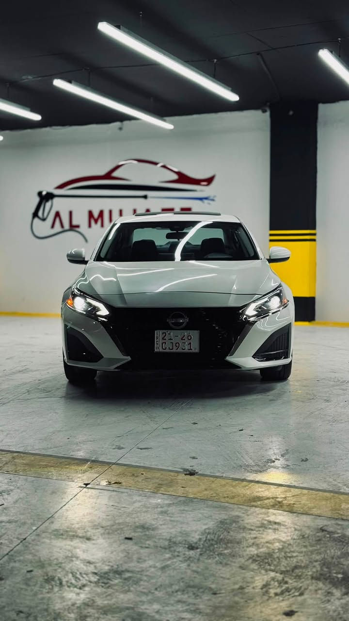 سعرە بلاش 👌🔥 .
.
Nissan Altima SV Plus
.
2025 
.
سیارە يجي شاشة جبير و سلايد و دوسة ليد .
.
حادثە جاملغ و بنید صبغ و باب خلفي كلير .
.
*********** 
.
سعره ١٦٠ و بي مجال 🔥👌
