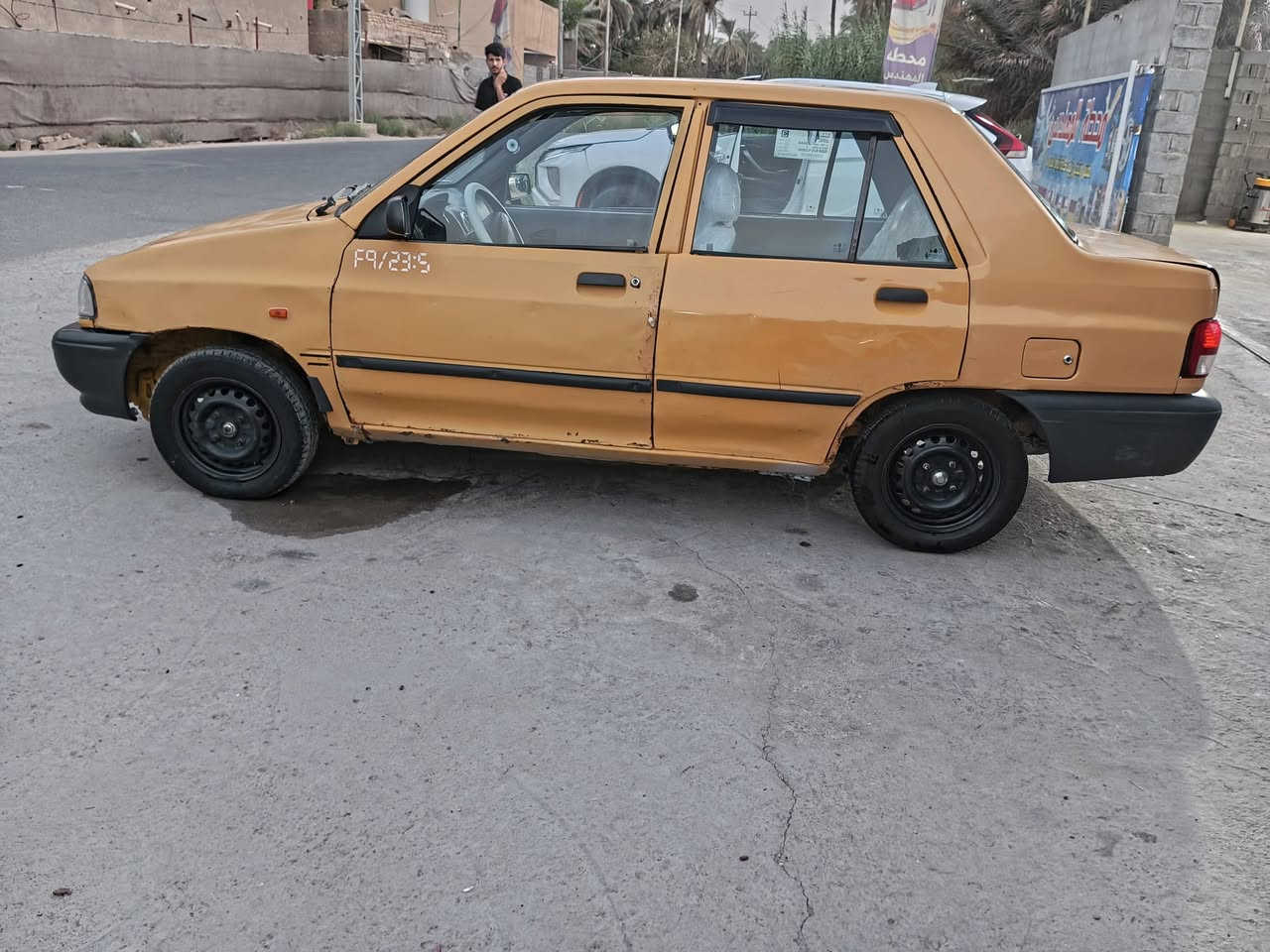 ياالله سلام عليكم سايبه للبيع مديل 15السعر 27 عليها غرامات وهيئه ينزلن من سعرها وبيها مجال الشراي يتصل وبيه خير ويتدلل ***********
