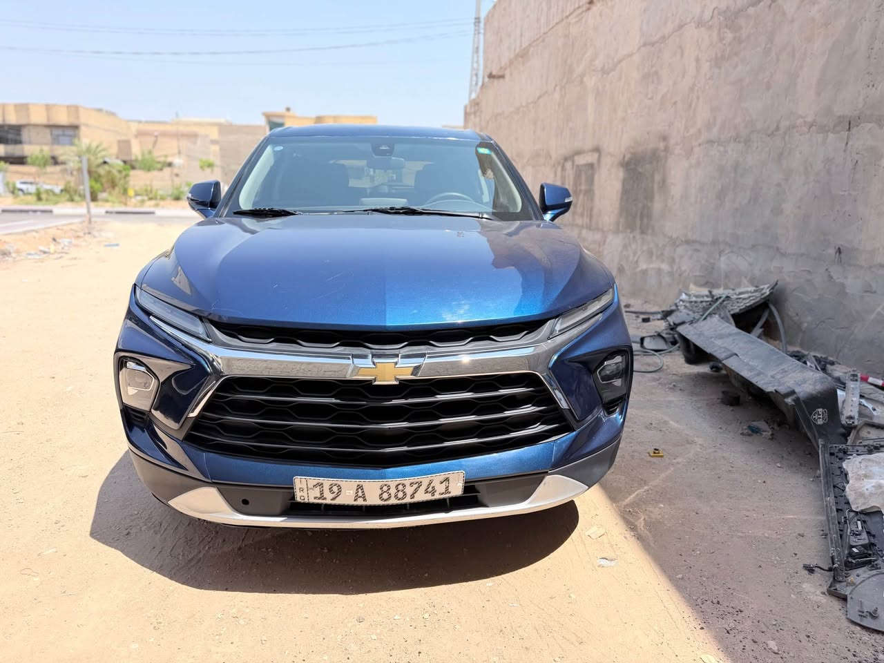 بلايزر ٢٠٢٣ وارد امريكي 
بيه صبغ ٦ قطع من امريكا بدون دواخل 
مواصفات Lt 
رقم كربلاء بأسمي مداور مباشر 
جاهزه من كل شي اي نقص ما بيه 
سعر ١٤٣ معا مجال 
للاستفسار *********** كربلاء, العراق
