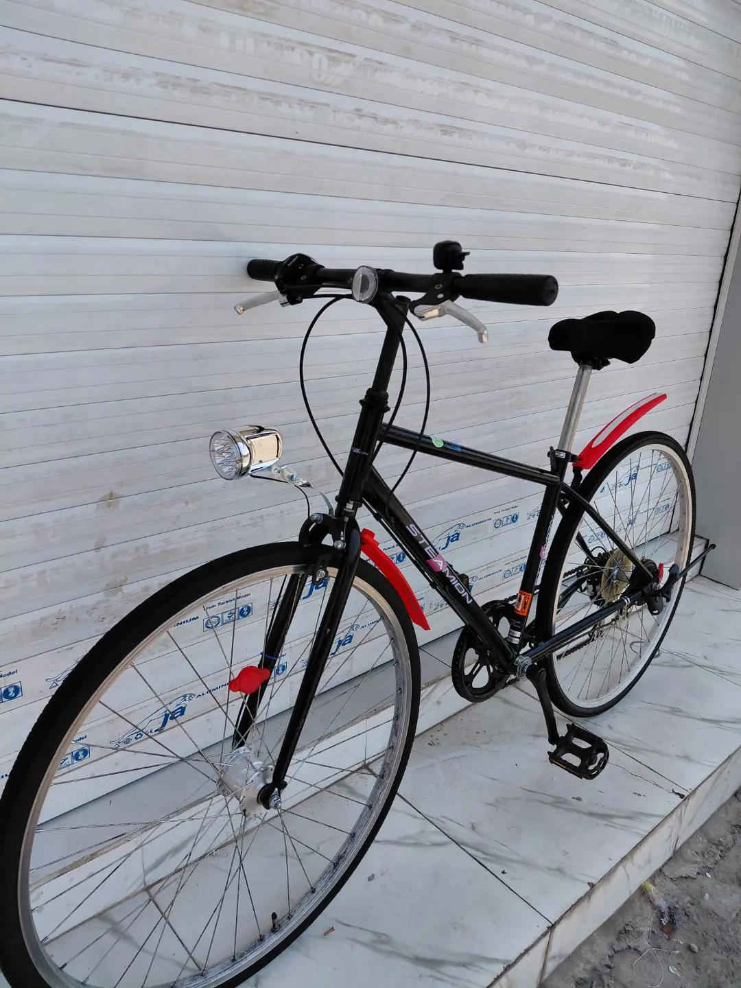 C700 حجم الويل 27 المعدن حديد  موديل الدراجة 2021 6 سرعات من shimano دراجة حلوة ونظيفة السعر 140  الف شامل التوصيل     ✈يوجد توصيل لجميع المحافضات ✈ كركوك مدخل سايدين حي الاسرى والمفقودين  معرض ابو شيفان ( *********** )
