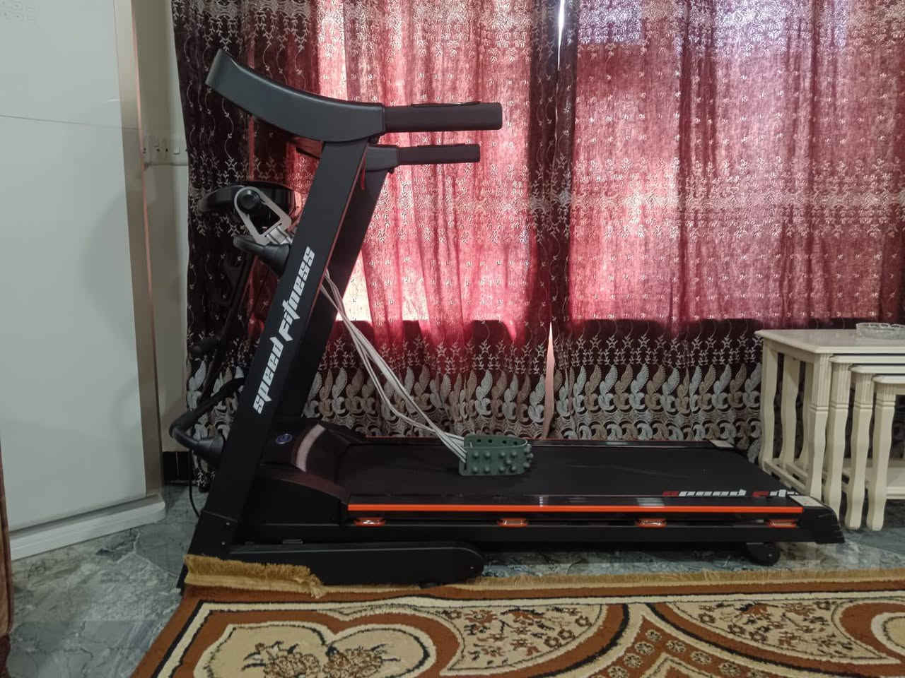 جهاز ركض كهربائي
درجة اولى بعدة جديد 
شاشة و حساسات نبض وزر امان و جهاز هزاز خصر
كل المميزات بي 
سعره ٣٧٥ الف بي مجال بسيط
الرقم ***********
العنوان المجمع الهندسي ٦ كيلو خلف قيادة شرطة الانبار
