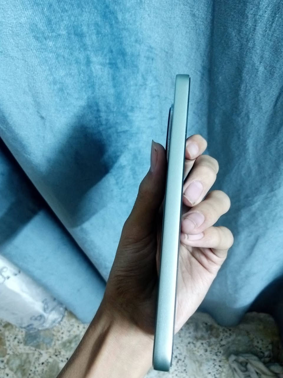 هونر اكس 9dمستخدم سبوعين بدون ملحقات بطاريه عملاقه بقوه8300واط الشحن يطول ٣ايام استخدام ولعب خير من الله للمراوس بايفون13برو ماكس او بيع430عنوان بغداد الشعب تواصل واتساب فقط***********
