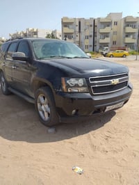 السلآم عليكم  سيارة تاهو بترة لون اسود  رقم بصرة  دولي موديل 2007 سيار...