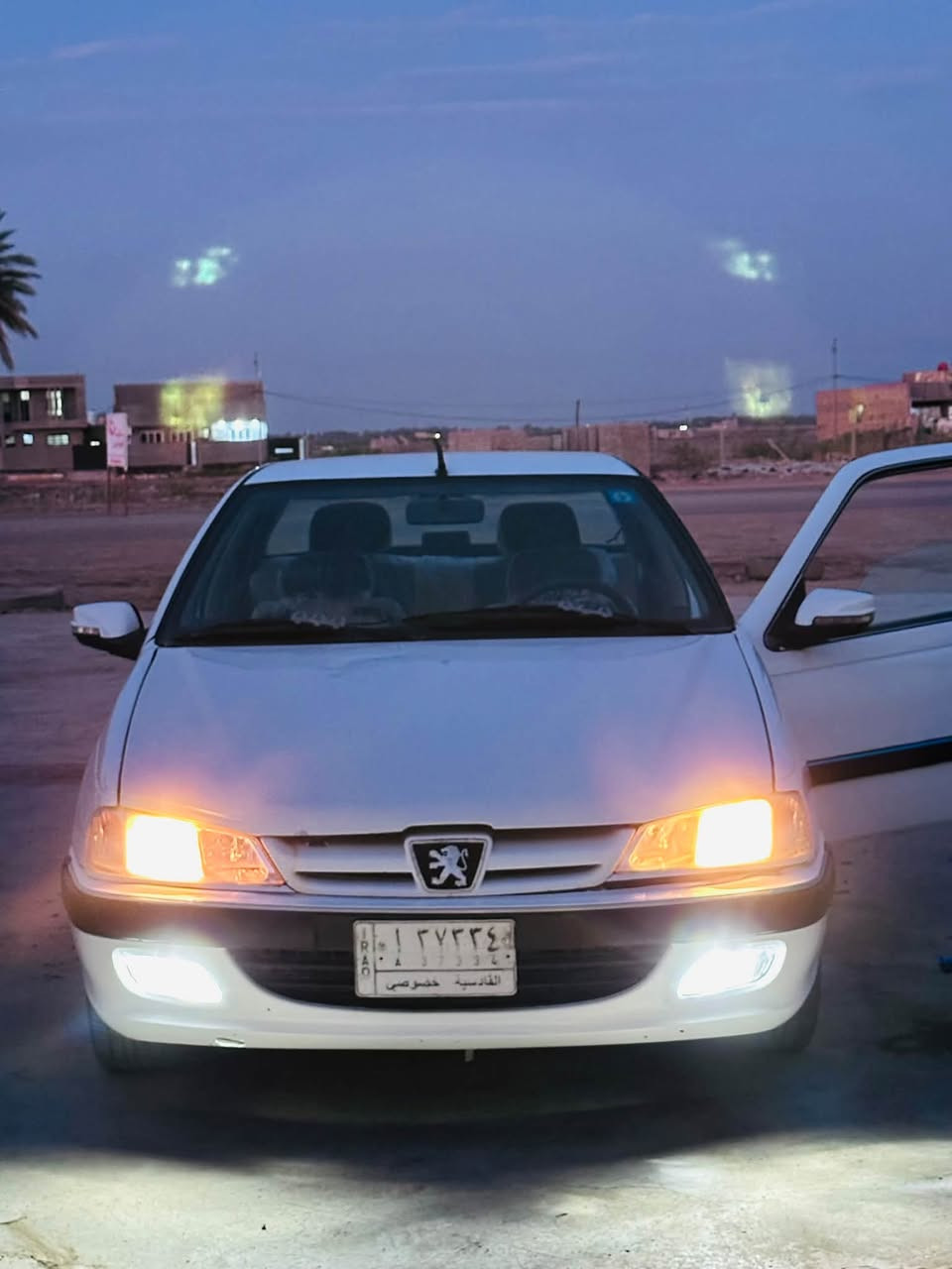 السلام عليكم 

بيجو بارص خصوصي 
موديل 2015 مكفوله فقط جاملغ معدل بارد نفسيته ومامبين 
رقم نكليزي الجديد 
سنوية بأسمي تنتهي 2031 /6
تبريد شغال 
كير مكينه مكفولات شرط الفحص 
مصفره غرامات 
العنوان الديوانية 
 السعر 48 ومجال بسيط 
***********
