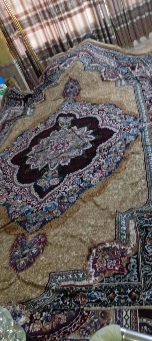 زوليه زوج كاشان اصلي 6 × 4 جديد غير مستخدم السعر 150 المكان ابي الخصيب للتواصل ***********
