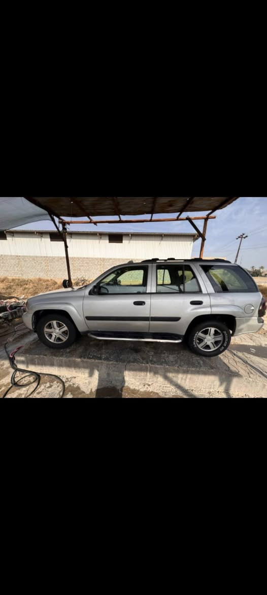 السلام عليكم بلايزر 2005 رقم بغداد مراوس عادي
انكليزي جديد سنوية مجددة بسمي

 تحويل نفس اليوم كير محرك صدرة باتري دسكات عينة دشبول  كلة جديد  مصبوغة حزام جماليه فقط  تبريدتدفىه كله شغال وباقي السيارة ترايك وين متريد لاي استفسار الاتصال ع الرقم ***********  اتصال السعر 70وبي مجال بالخدمة

مكان نجف
