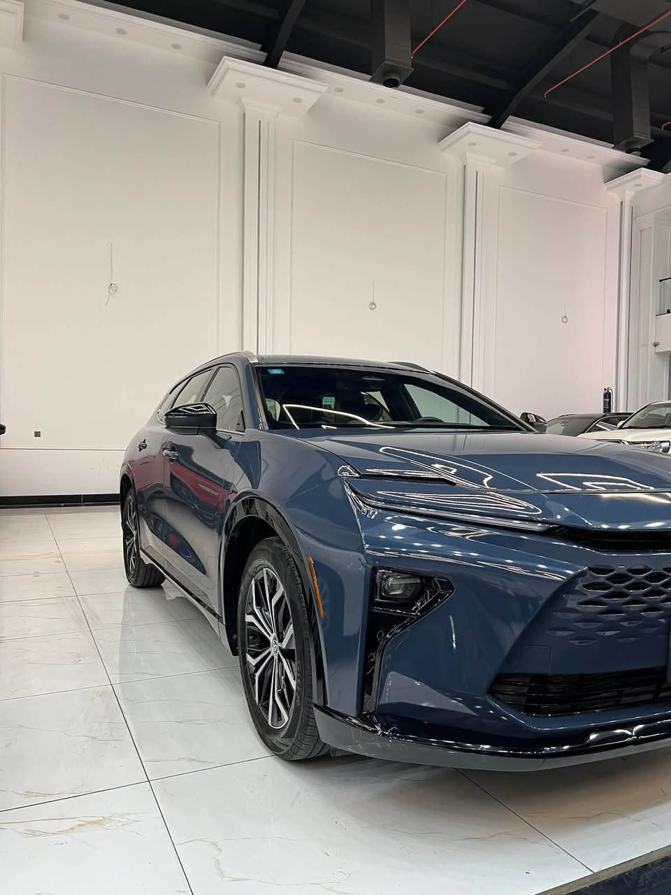 للبيع او مراوس
Toyota Crown Signia 2025 

* مستوردة شخصياً

* مرقمة بغداد باسمي والتحويل مباشر

مواصفات 1/1 عدا الفتحة 

سيارة حديثة وممشى قليل.

* محرك 2500 سي سي هايبرد

* دفع رباعي (4WD)

* الممشى 11 ألف قابل للزياده

* اللون الخارجي بحري مميز

* الداخلية لون عسلي فاخر 

* كراسي أمامية كهربائية تدفئة وتبريد

* ذاكرة خزن للمقاعد (Memory)

* تدفئة ستيرن

* هندبريك كهربائي

* صندوق خلفي كهربائي

* مرايات شفط

* شاحن لاسلكي

* 4 جامات أوتو

* أضوية أمامية LED زينون متحركة

* السيارة بيها قطعتين صبغ (البنيد والجاملغ)

* ربع الجنطة 

* أغراضها وكالة وشغل بلادي

* الكير والمكينة بحالة نظافة 100%

السعر : خاص

للاستفسار  :

***********

للجادين فقط والله يرزق الجميع
