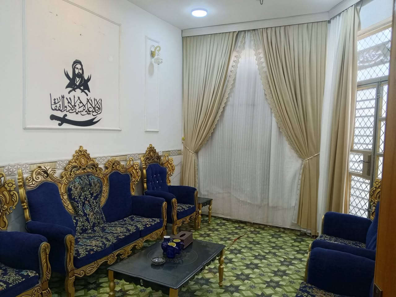 السلام عليكم. بيت للبيع  عدد 2 للبيع مساحه الواحد 100 متر. يتكون من غرفه صاله منور حمام استقبال مطبخ طر
السلام عليكم. بيت للبيع  عدد 2 للبيع مساحه الواحد 100 متر. يتكون من غرفه صاله منور حمام استقبال مطبخ طرمه 

بناء جديد موقديم. نقصهن بس استاير +بيتونات...

عنوان. حواس. شارع الدامرجي يبعد عن الشارع 300 متر 

الاستفسار ***********
