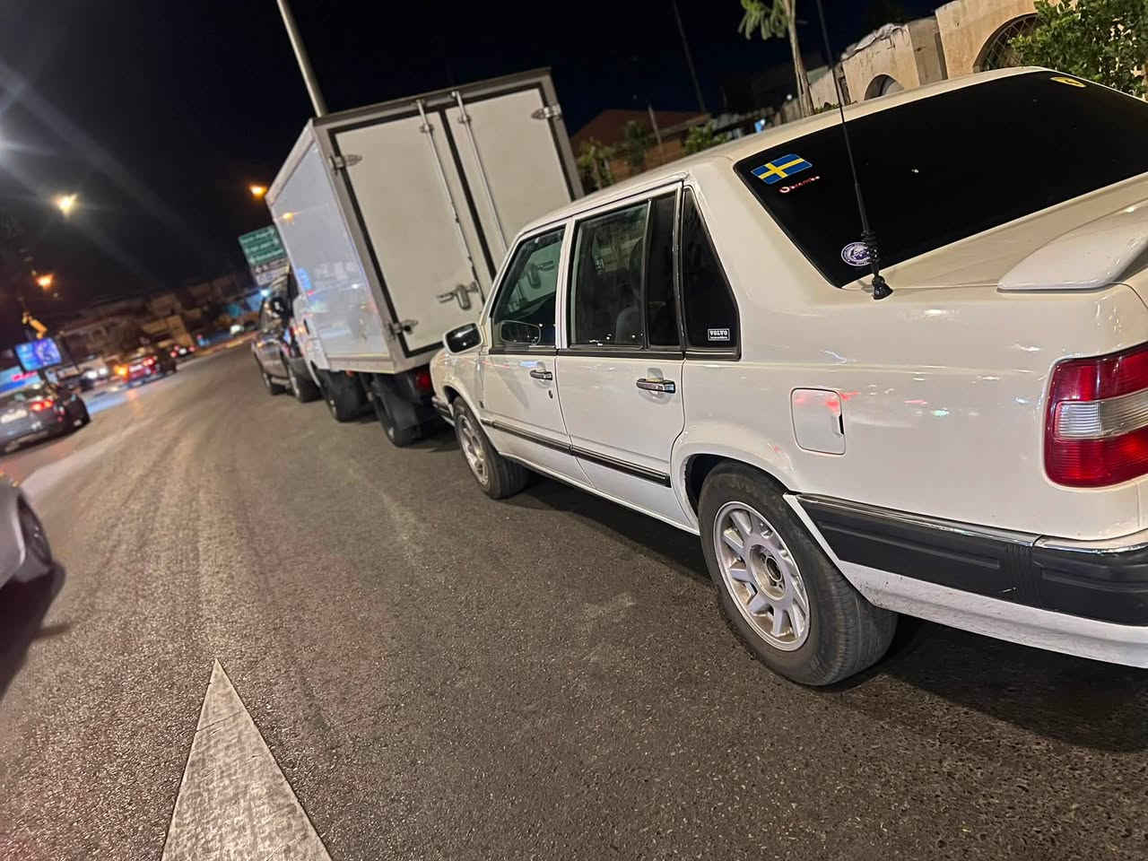 Volvo 960 1991
محرك 6 سلندر تبريد تدفىه شغال  هيتر كشنات صدر امامي وخلفي جديد باتري جديد كهرباىيات سياره كلها شغاله باتري جديد رقم وسنويه وهزه جديده سعر 63 ورقه وبيها مجال بسيط  مكان السياره موصل 
رقم التيلفون ***********
