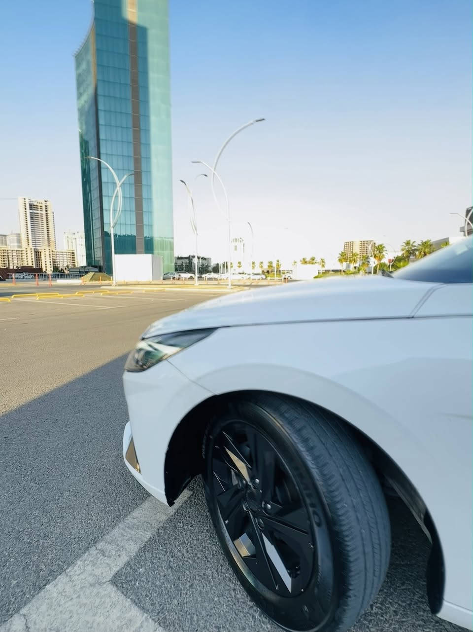 🔥Hyundai Elantra🔥
🔋Hybrid 🔋

💥السعر مناسب💥

🔺️ مۆدیل : 2022✔️

🔺️بۆیاغ : بێ بۆیاغ ، چوار جێگای بچوک PDR ✔️

🔺️ ماوەی ڕۆیشتن : 62,000 ڕۆییە ✔️

🔺️ مواسەفات :
ڕادار - ڕاداری پێش و پشت - خەتی جادە - بەسمە - شەغال - برێک بەسمە - ئۆتۆ هۆڵد - ئۆتۆ دڕایڤ - سندوق شەفت - چوار مۆدی لێ خوڕین : SPORT - NORMAL - ECO - گێڕ شەش نمرە - لایت لید - لایت پێش و پشت لید -  زۆر مواسەفاتی تر .... 

🔺️ نرخ : 140$ 💵  مەجال ✔️

تێبینی // 
سەیارەکە زۆر پاک و خاوێنە ، بێ کێشەیە ، هایبرێدە ، لۆ 100Km چوار لتر بەنزینی پێویستە ، زۆر بێ مەسرەفە ، گێڕ مەکینە تەحویل وەکالە غەڕامە هەمووی بەشەرت بۆ زانیاری زیاتر پەیوەندی بکە لەگەڵ ڕێز.

🔺️ ژمارەی تەلەفۆن : 
*********** WhatsApp
