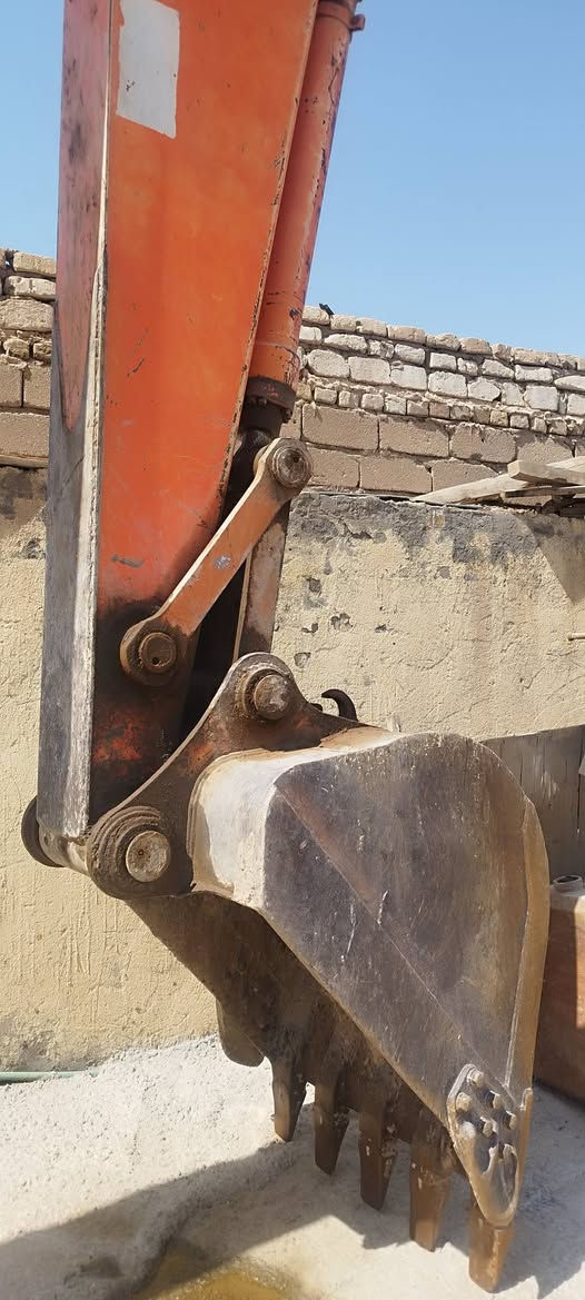 سلام عليكم حفاره فايف للبيع جاهزه من كلشي زناجيل ورولات جدد المكينه كبل للشغل ورقم سنويه تحويل ثاني يوم.
***********
سلام عليكم حفاره فايف للبيع جاهزه من كلشي زناجيل ورولات جدد المكينه كبل للشغل ورقم سنويه تحويل ثاني يوم.
