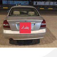 نوبرا موديل 2001 السيارة بدون ضربه بدون خياس فقط طخات مثل ما موظح بالص...