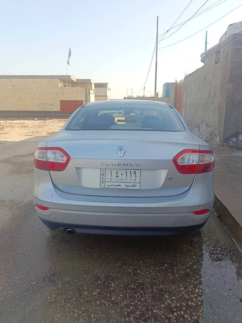 رينو فلونس موديل ١٦ رقم قادسيه السياره مابيها لاضربه قويه ولابارد فقط دحجات بسيطه بيها جراد حداديه خير من الله تبريد نقص غاز فقط السياره نظيفه مال بيت مامتعوبه سعرها 67 وبيها مجال بسيط شرط التحويل 
 العنوان النجف_ الكوفه شارع المعمل
*********** بيع فقط بيع فقط بيع فقط بدون مراوس
