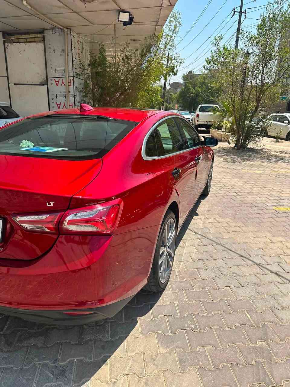ماليبو ٢٠٢٤ بريمر اعلى مواصفات فقط بدون اوتو بارك ، ماشيه ٣٠ الف كيلو متر فقط 
محرك ١٥٠٠ توربو 
كير ٧ نمر 
بانوراما 
مقاعد  جلد تدفئة تبريد مع ستيرن تدفئه 
مقاعد كهرباء السايق و السكن و حفظ وضعيات القياده للسايق 
سستم سماعات بوس ٢٤ سماعه 
داتا شو 
رادارات محيطيه مع نقاط عمياء بالمرايه الجانبيه
تبريد منفصل و قطعتين 
شاشه وسيطه دجتل ، بيها اكثر من نمط و تنطيك تقريباً كل المعلومات الي تحتاجها 
اناره محيطيه لون واحد بلاد 
داخل صاج 
حادث السياره موضح بالصور 
بدون ايرباك  و الشواصي و الدواخل سليمه فقط تعديل بسيط ابداية اللغد  
المكان بغداد 
السعر ١٤٧$ و بيها مجال 
***********
