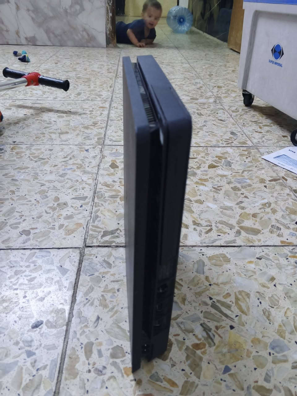 بلي 4 • نظيف