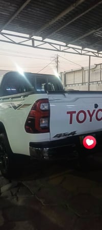 هايلكس • ٢٠٢٤ • كويتيه ٤×٤