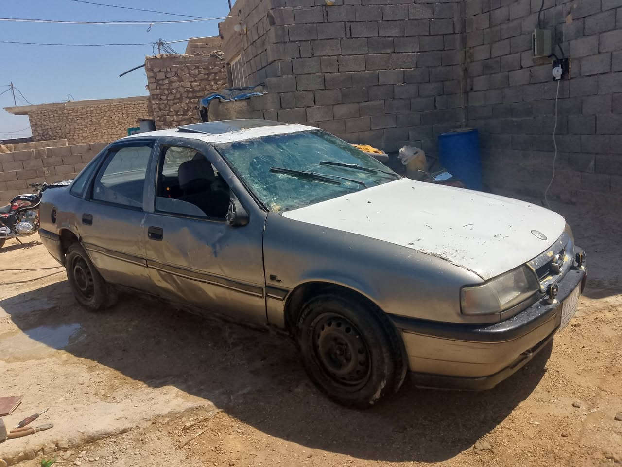 سلام عليكم
بيه مستعجل مستعجل 
فكتره للبيع حديده حديده 
محرك منفوض نفض لا تبخير ولا تنقيص 
محرك 1600  
سعر 7 ورقات ونص  
تصال ***********
