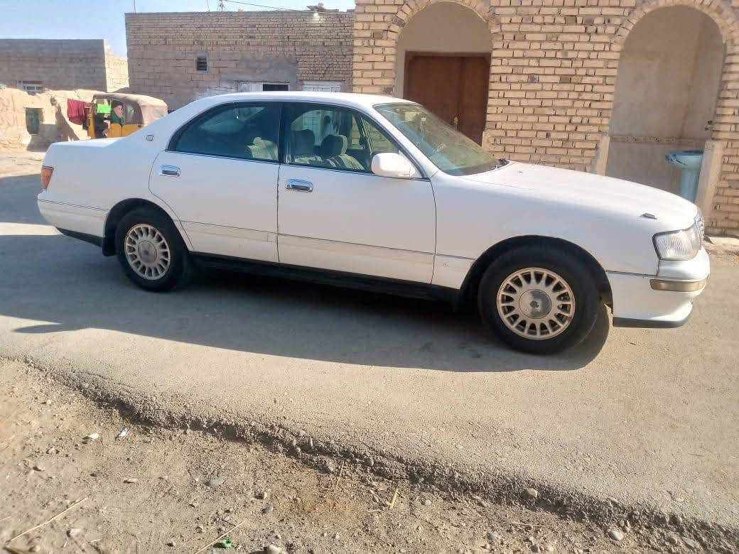 سلام عليكم بطه للبيع منفصل رقم ميسان بأسمي مداور ثاني يوم كفاله عامه  سياره جاهزه  تبريد ثلج تدفئة  الموديل 2000 سنويه تنتهي  2028 العنوان ميسان ناحيه السلام السعر 60 وبيها مجال حق الجيه عله رقم  الهاتف ***********
