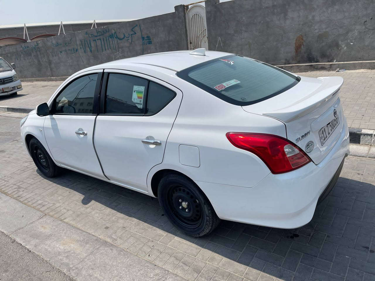 🚘✨ للبيع — نيسان صني 2024
رقم بغداد اقساط استقطاع مباشر على الماستر كارد 

🔹 معلومات السيارة:
• الماركة: نيسان
• الموديل: صني
• سنة الصنع: 2024
• اللون: أبيض 🤍
• الممشى: [33000]
• الحالة: [كفاله عامه شرط السونار]

🔹 المواصفات والتجهيزات:
• [دوشمه عامه ارضيه وكشنات وصندوك]
• [شاشة]
• [كاميرا خلفية]
• [بلوتوث]
• [منضومة زنون نهار شرط]
✨ السيارة نظيفة ، وجاهزه 
📍 الموقع: البصرة
💰 السعر: [115] بيها مجال قليل 
📞 للتواصل: [***********]

‼️وإذا اكوو مراوس عادي حسب القناعه

بعد روحي ليشوف سعرها هواي الله يرزقه باحسن منها وارخص

