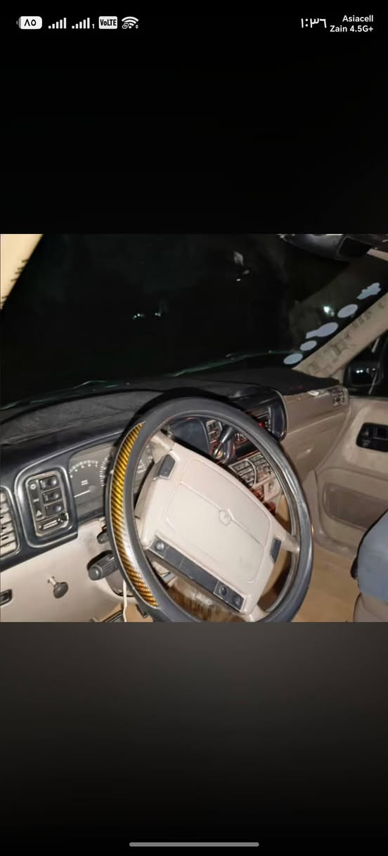 دوج كرفان للبيع او للمراوس 
اكلايزر ٧راكب عائليه موديل 94رقم كركوك المكان تكريت العلم محور محرك كامري ابو الجف المرغوب مرتبه وشرط التحويل
السعر ٣٥وبيه مجال
***********

نص مكتوب في الصور:
- Asiacell Zain 4.5G+