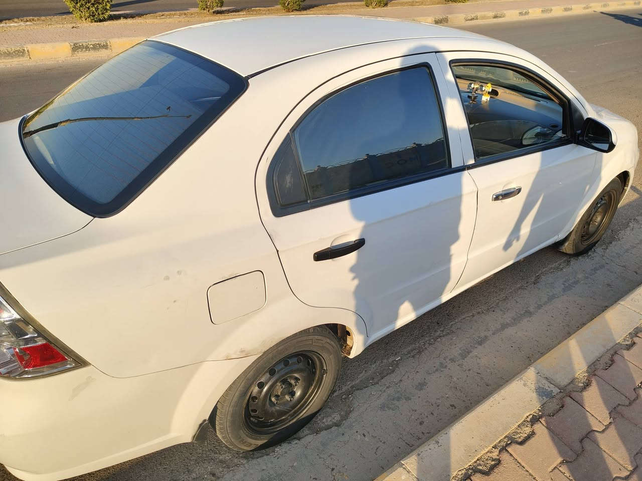 افيو موديل ١١مكينه ١٤٠٠مفتوح تبريد شغال حداديه جديده بيها باب السايق وجاملق مبدل فقط سنويه جديده وتحويل باسم المشتري ثاني يوم ب٥٧وبيها مجال للشراي ***********
مكان السياره ميسان
