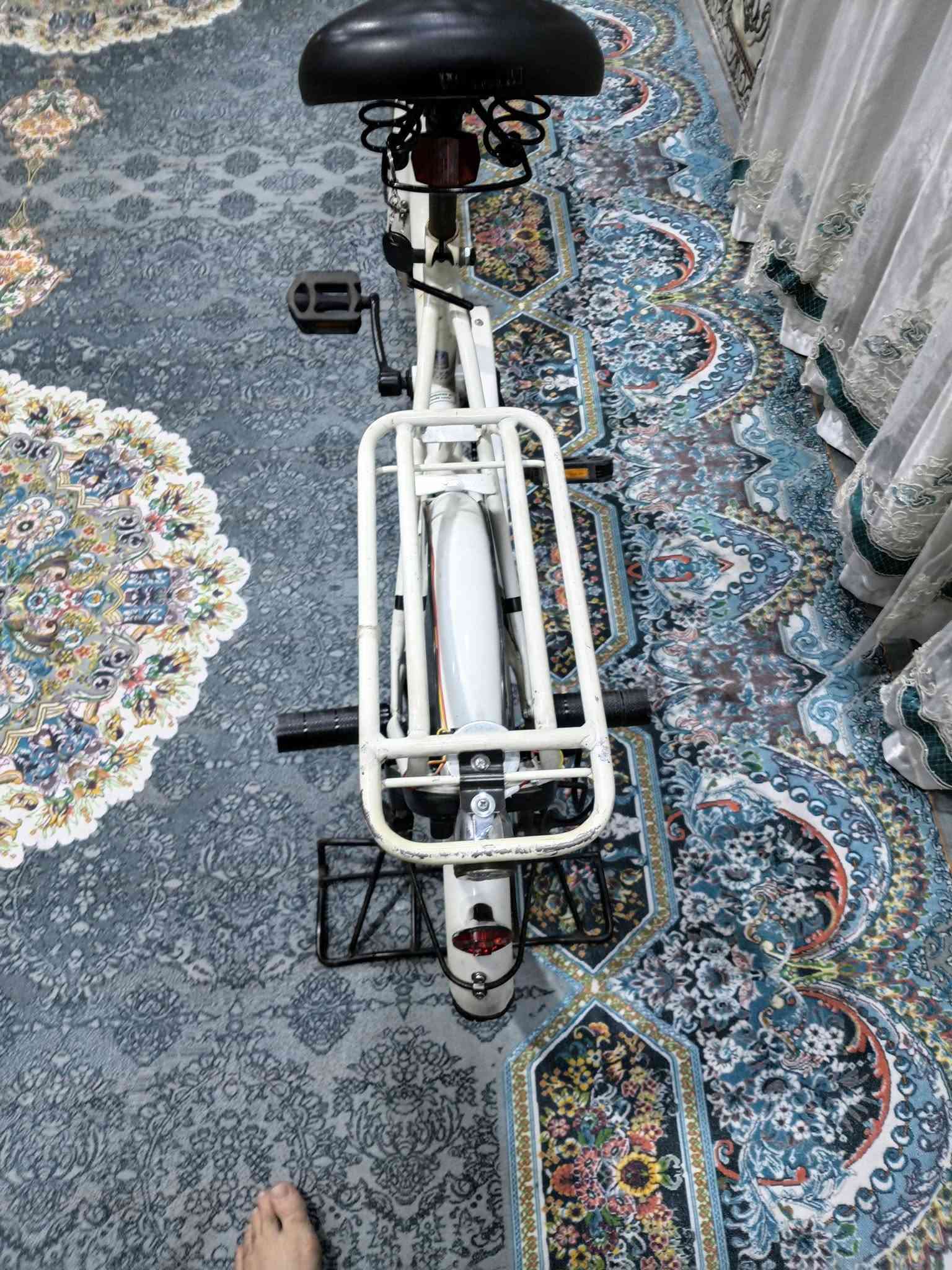 السلام عليكم تكسي حجم ٢٠ تاير ابو الخط الابيض نظيف جدا بغداد علي الصالح مقابل مرور الطوبجي السعر ٢٥٠ ومجاله جدا بسيط . ***********
