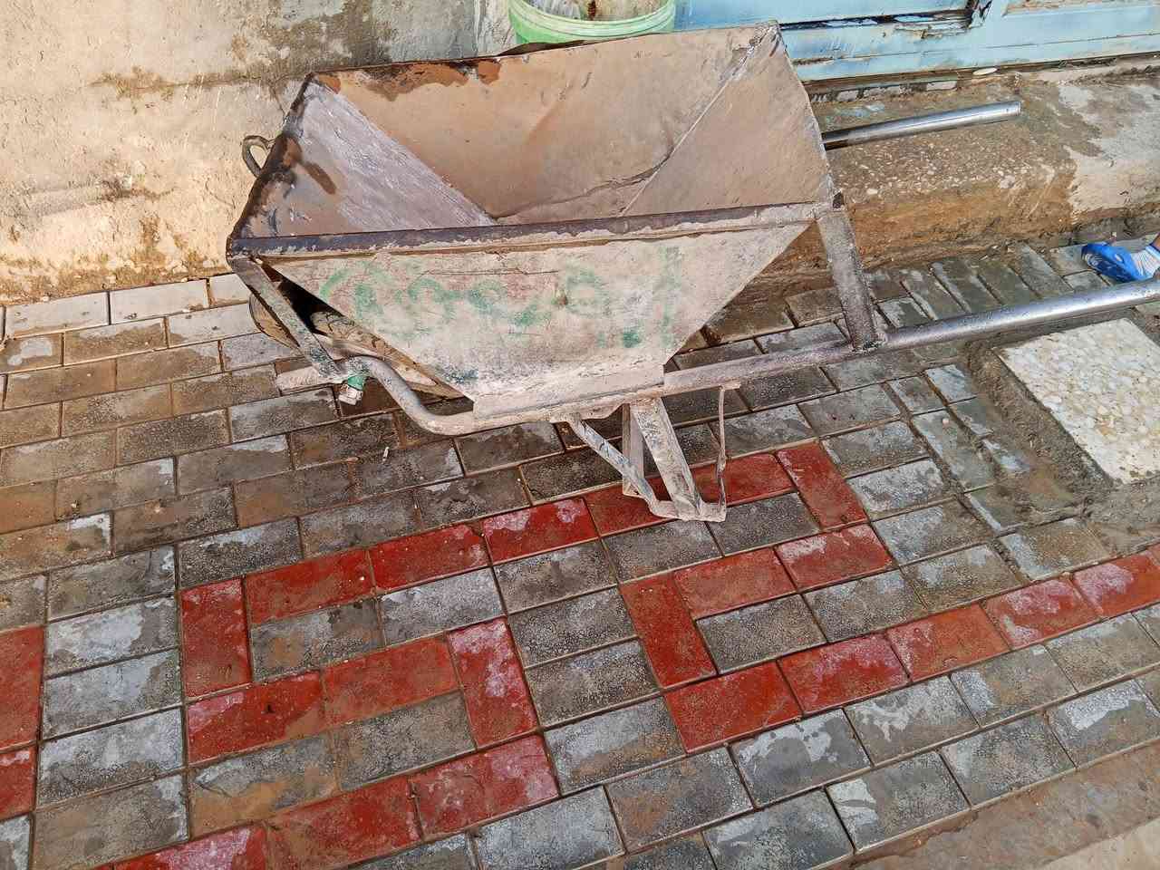 سلام عليكم عرباين البيع ٣ نضيفات
السعر. مناسب. ***********
