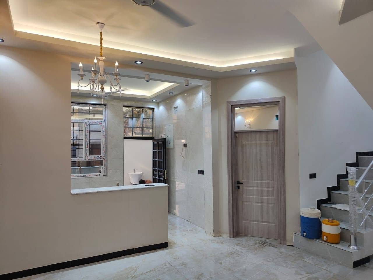 🏡 بيت للبيع في كربلاء – حي الحوراء
📍 العنوان: كربلاء، حي الحوراء جهة باب بغداد، عمود 37، نزلة القاضي.
🔹 المساحة: 100 متر
🔹 الواجهة: 8 متر
🔹 النزال: 12.5 متر
🔹 البناء: طابقين
🔹 عدد الغرف: 4 غرف نوم
🔹 البناء جديد
🔹 المواد المستخدمة: طابوق جمهوري + كونكريت مسلح
✅ جميع الخدمات متوفرة
✅ تبليط، مجاري، 
للمزيد من الاستفسار اتصل واتساب ***********
*********** كربلاء, العراق
