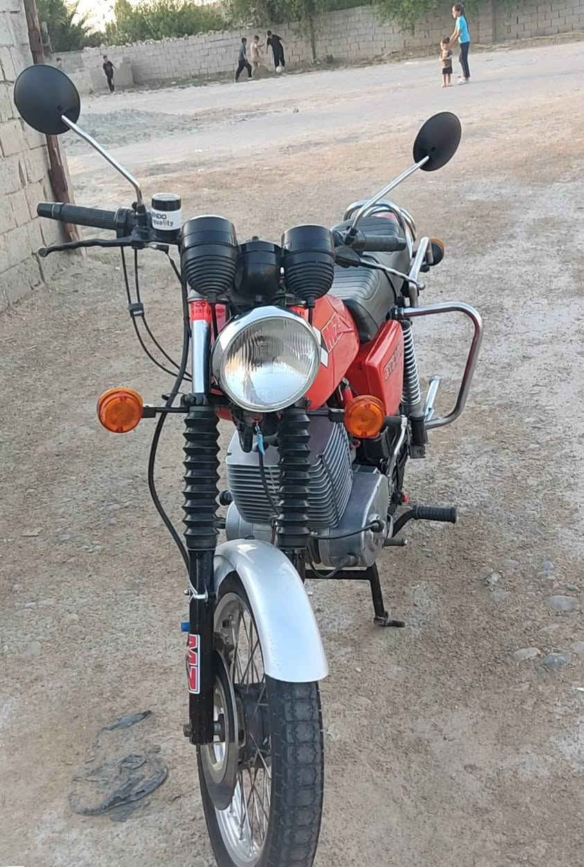 سلام عليكم 
دراجه82 MZ 
كصه 2 
رقم وسنويه بغداد مشروع وطني بشرط تحويل ثاني يوم 
استفسار رقم تليفون ***********
