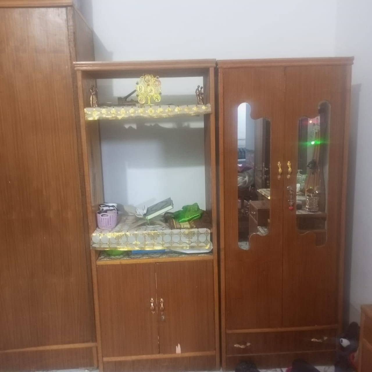 غرفه للبيع نضيف تعال و شوف بعينك العنوان حي العسكري شارع ابو عامر السعر ٢٥٠ الف و بي مجال بسيط للتواصل ***********
