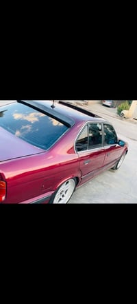بي ام دبليو • ١٩٩٣ • جلد مساج