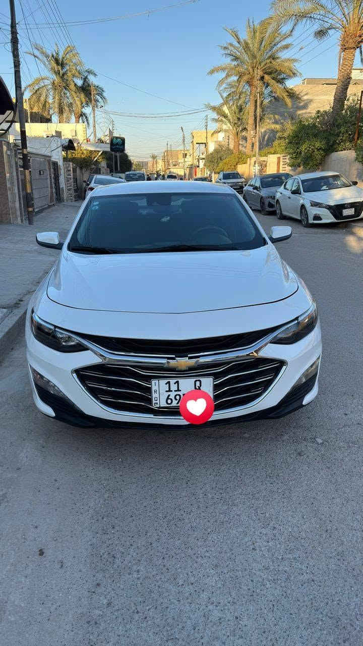 للبيع فقط ماليبو 2023 LT  لون ابيض 

ماشيه 29 mi  قابل لزياده

الضرر// فقط جاملغ  ايسر امامي تعديل بارد وربع من الدوسه  تعديل بارد بجم كبس بدون دواخل بدون ايرباك صور الضرر مرفقه ع الفحص وين ميعجبك 

المواصفات 
🔴بصمه ابواب + جنطه
🔴 تشغيل عن بعد 
🔴 نقاط عمياء 
🛑محرك 1500 توربو ✈️
🔴قياده ذاتيه
🔴سايد بريك بصمه
🔴مانع انزلاق
🛑لدات اماميه نهاري 
🛑 اوتو بريك /توقف ذاتي عند الاقتراب 🚳
🛑كشنات تدفئه + كهرباء ⚡️ 
🛑تبريد مناخين منفصل SYNC
🛑تبريد قطعتين امامي خلفي 
🛑شاشه كبيره تدعم 📲Android Auto/car play
🛑خرائط Gps📌
🛑كامره خلفيه 📷
🛑كروز مثبت سرعه
🛑شاشة ضبط واعطال بل دشبول
🛑منافذ USP/ 12V /Tip C
🛑مانع انزلاق ⛔️
🛑حساس اطارات
🛑4 دسك/ Abs
السياره جاهزه ونظيفه جداً بدون نواقص

مكاني بغداد الكرخ 
***********
متوفر اتصال و واتساب
