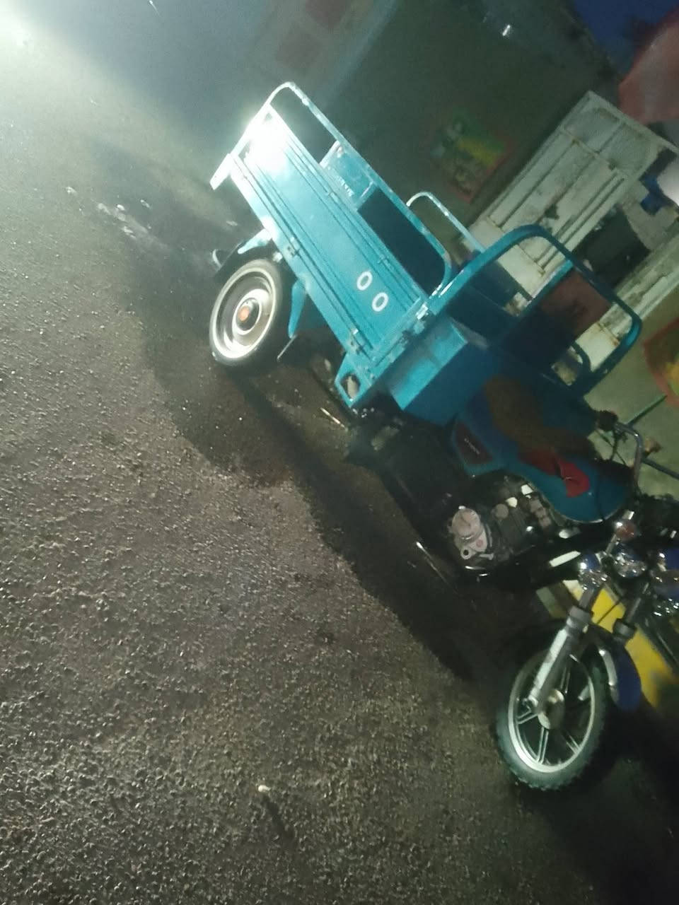 للبيع 21.     ***********
