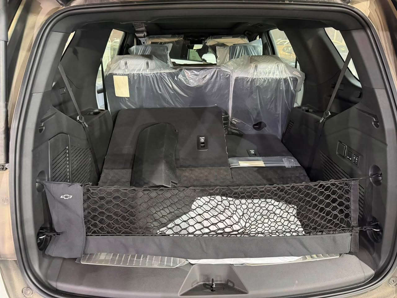 وصول الان
Chevrolet Tahoe Premier –2026
0Km
• ضمان شركة المنصور

سيارة تجمع بين الفخامة، الراحة، والمساحة 👑

حضور قوي على الطريق، وتجهيزات تليق بالعائلة والرحلات الطويلة 🔥

جاهزة للمعاينة والتسليم الفوري.

📍بابل  –طريق حلة نجف -المعارض الجديدة 
📞***********
