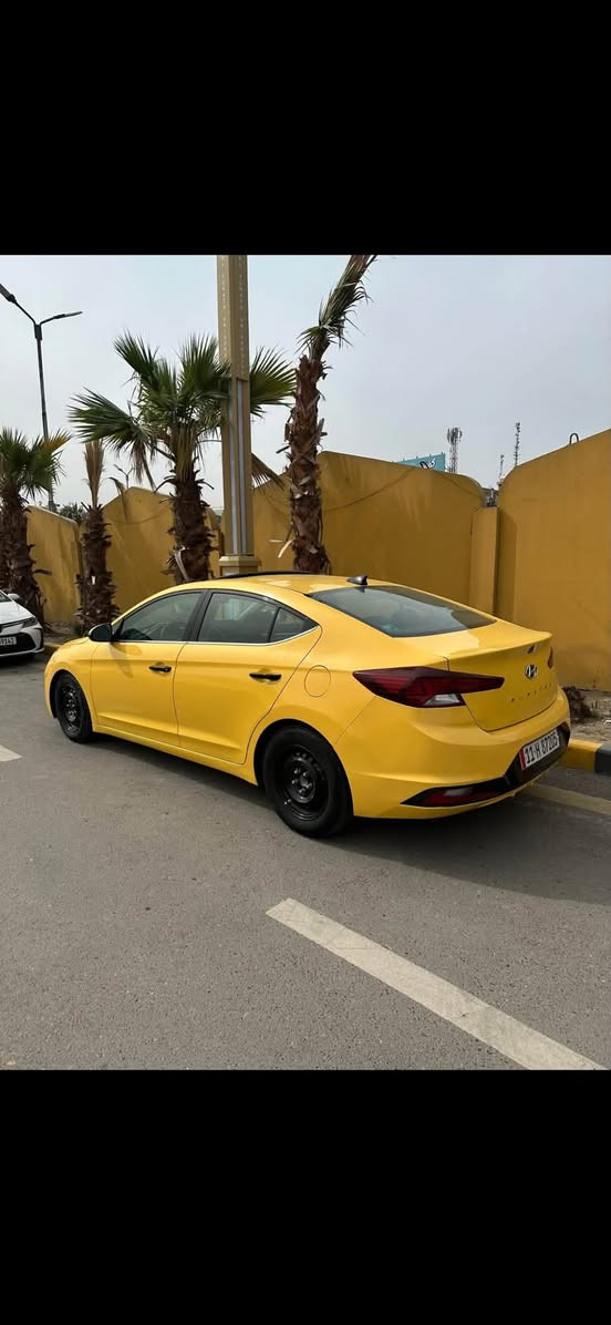 النترا 2020 وارد امريكي فول لمتدد للخير حادثه موضح بلصور بدون دواخل بدون تبديل ليبل واحد كير اي تي حجر بيئه بلاري سياره صبغه اوله مامعيوده ماشيه 125 الف وموجود بلمنشور فيديو موضح كلشي رقم بغداد سعر138 وبيه مجال بسيط. مكاني بغداد قرب بسمايا  رقم ***********.    بيع فقط بدون مراوس
