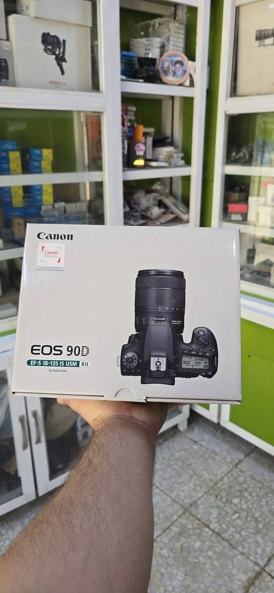 Canon.90D + 18.135
نضافه100‎%‎ كامل ملحقات اصليه حزام شاحنه بطاريه كارتون
شتره 3k✅
سعره مليون و300الف 
مكاني بابل ***********
